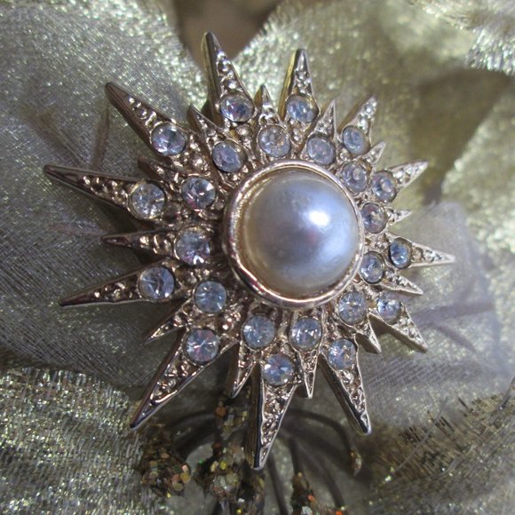 🌹 GOLD CRYSTAL DOUBLE/MULTI POINT STAR - PEARL BROOCH – VINTAGE 🌹 - Picture 8 of 15